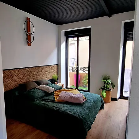 Séjour chez l'habitant La Bulle Carrée Village *