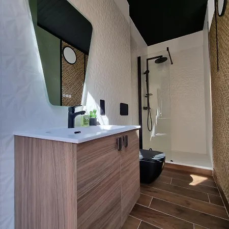 La Bulle Carree - Centre Historique Medieval - Privat bolig *